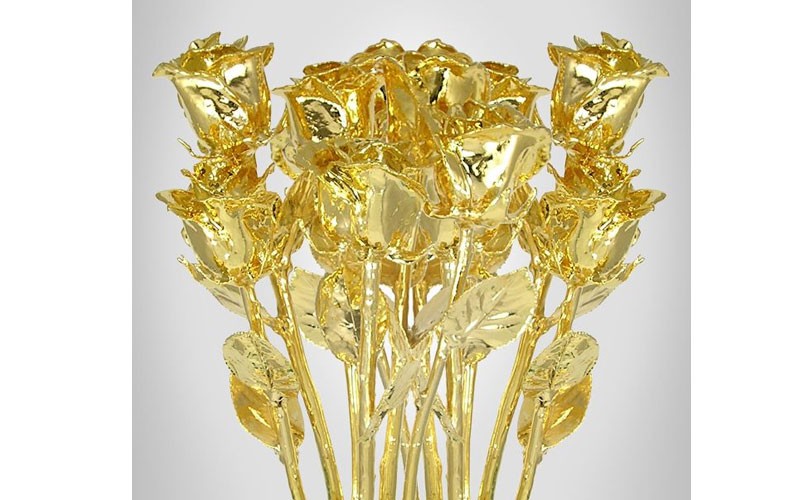 The Ultimate Expression of Love Gold Dipped Rose Bouquet
