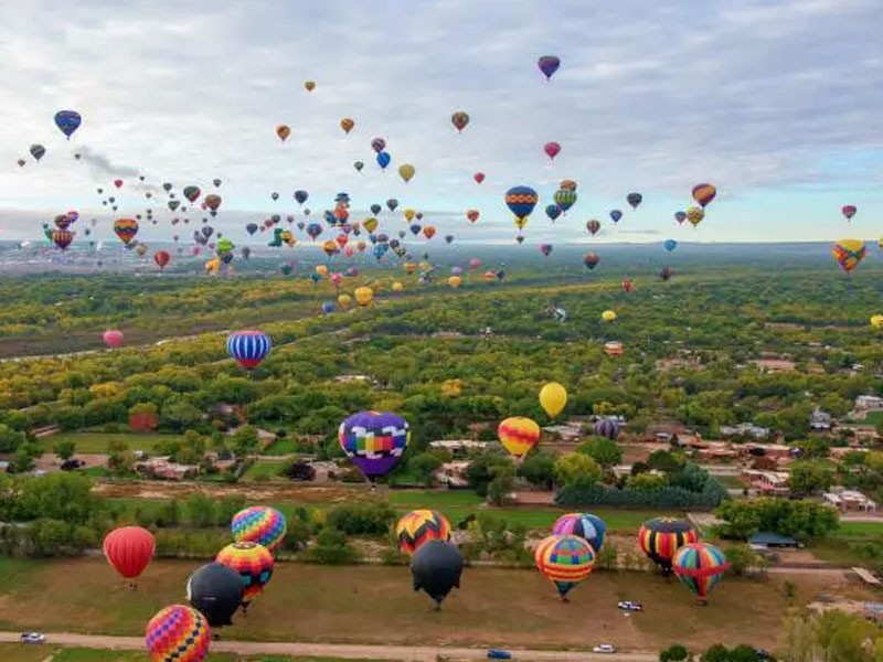 Hot Air Balloon Ride Albuquerque Fiesta Flight, 1 Hour Weekday Flight