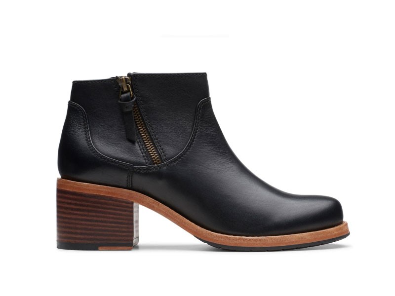  Clarkdale Dawn Black Leather Boots For Women