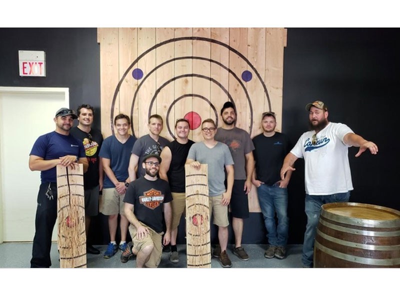 90-Minute Axe Throwing Session Tour Package