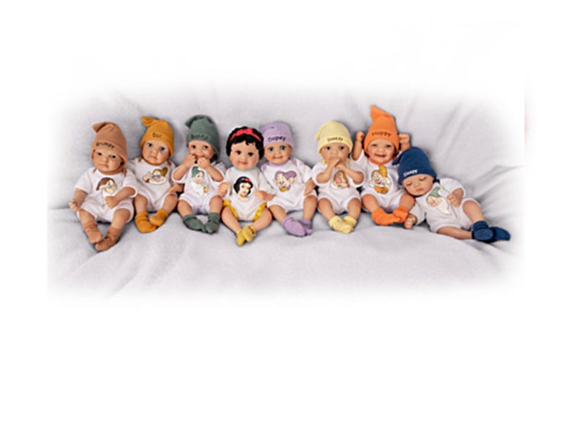 Disney Snow White And The Seven Dwarfs Mini Doll Collection