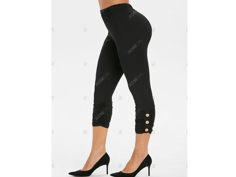 Women's Buttoned Ruched Capri Leggings