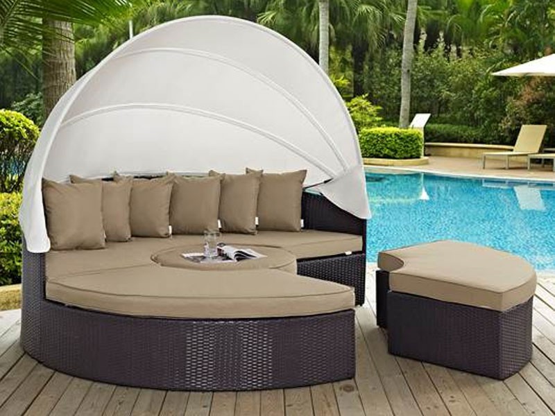 Quest Canopy Outdoor Patio Daybed