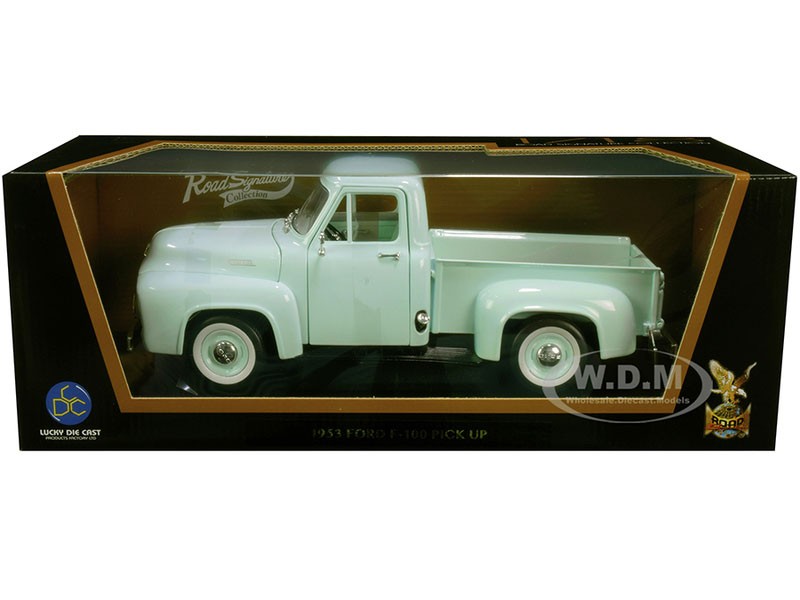 Truck Light Green 1/18 Diecast Model Car by Road Signature