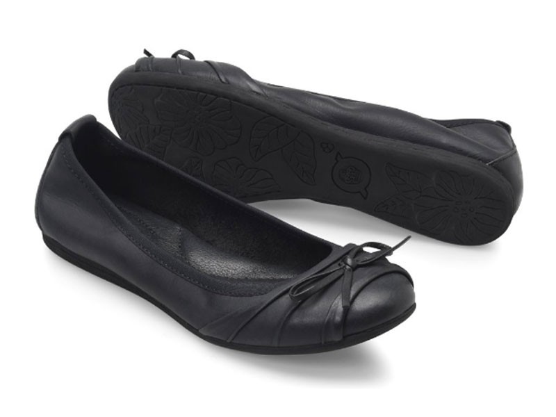 Born Chelan In Black F5930 Women's Casual Shoe