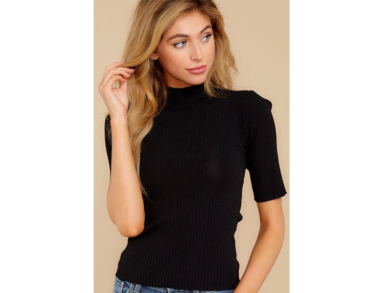 Meet In The Middle Black Top For Women