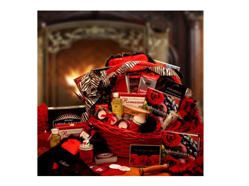 Couples Romantic Basket