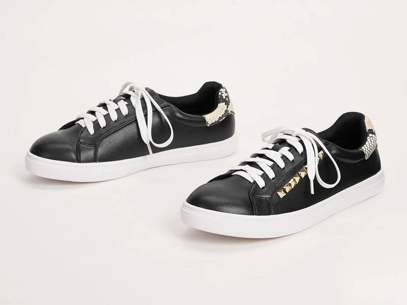 Studded Decor Low Top Sneakers For Women