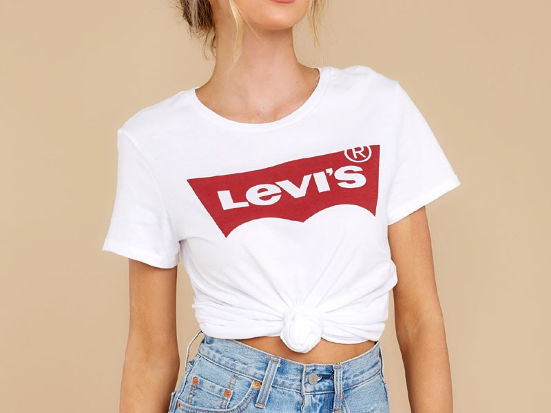 Levi's Logo Perfect Tee Shirt in White For Women