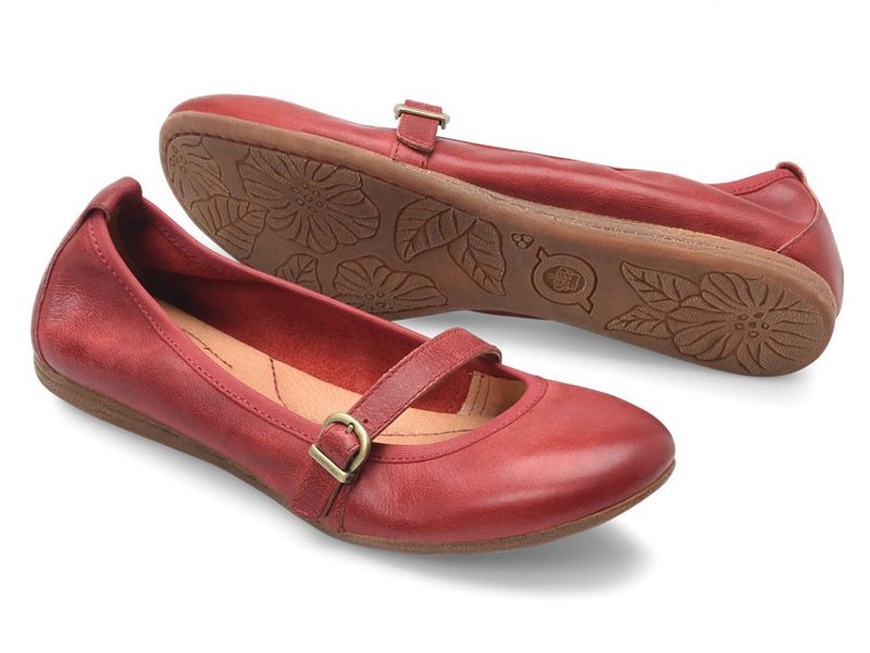 Born Curlew In Red Pumps For Women