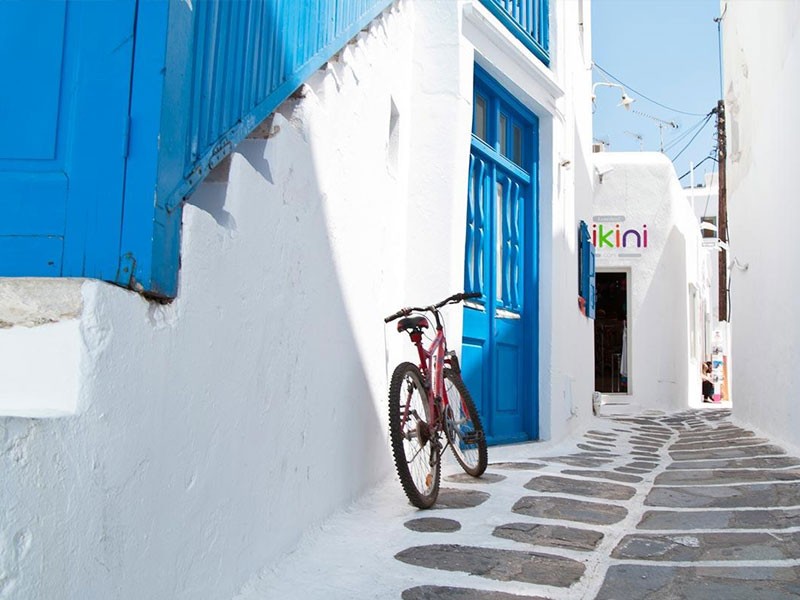 8 days Santorini to Mykonos Tour Package