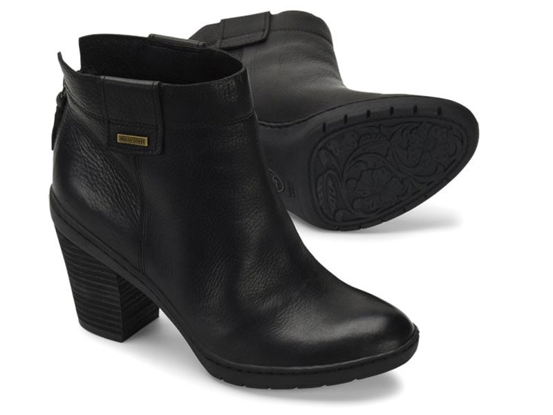 Sofft Gwenith In Black Boots For Women