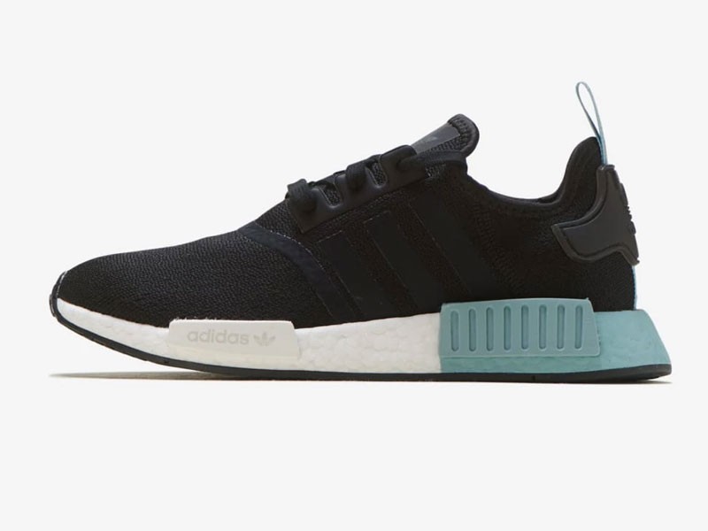 Women's NMD R1 Adidas Sneakers
