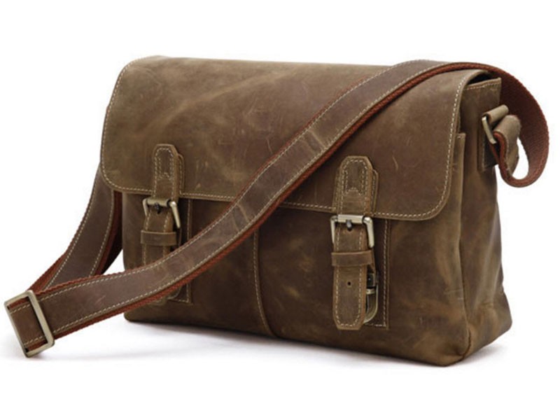 Aukland Men's Full Grain Distressed Leather Messenger Bag
