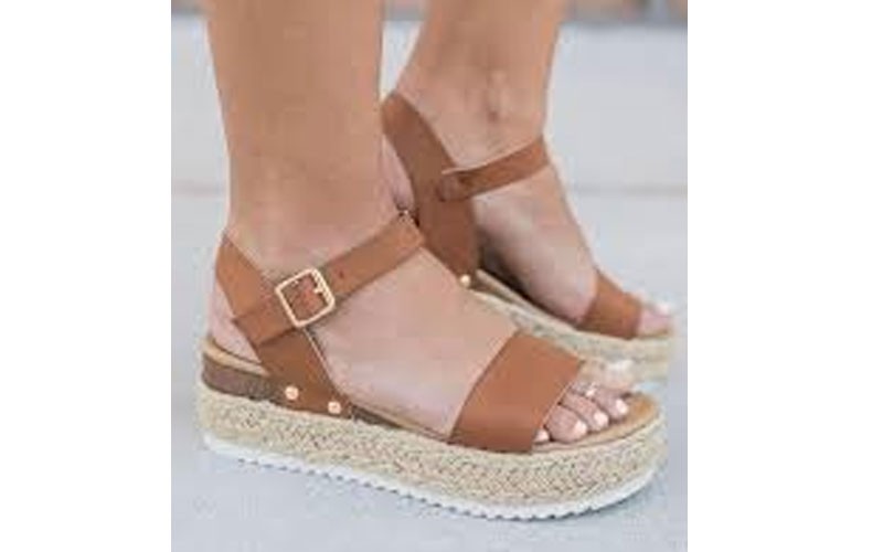 Meet Me Here Tan Flatform Sandal For Women