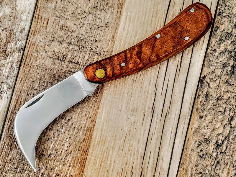 Walnut Curved Pruning Folder 440C