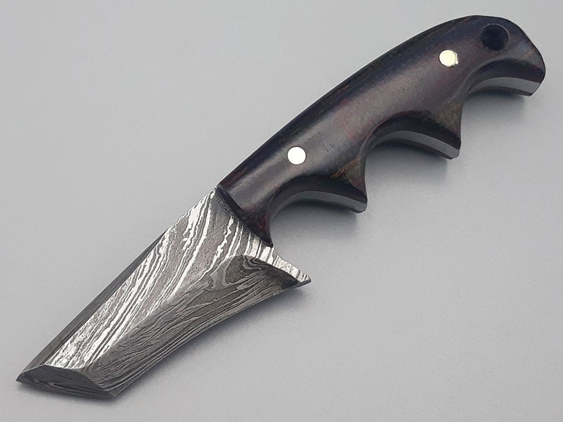 Neck Knife Grooved Handle
