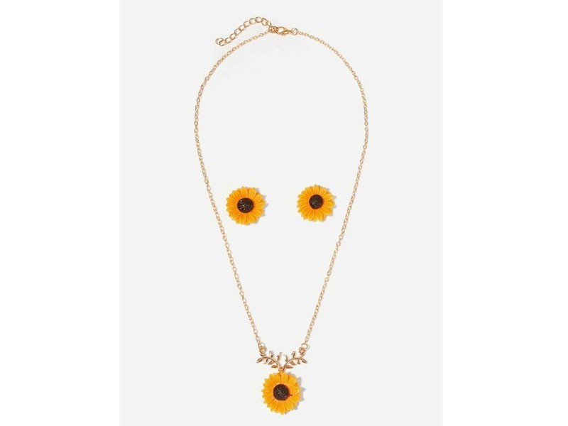 Daisy Pendant Necklace & Earrings For Women