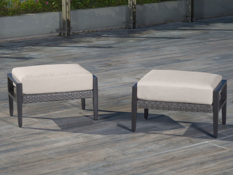 Vistano Club Chair Ottomans