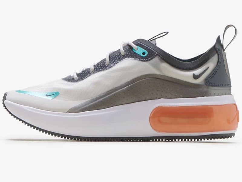 Women's Nike Air Max Dia Sneakers