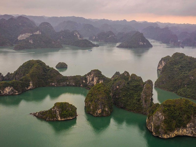10 days Hanoi to Ho Chi Minh City Tour Package