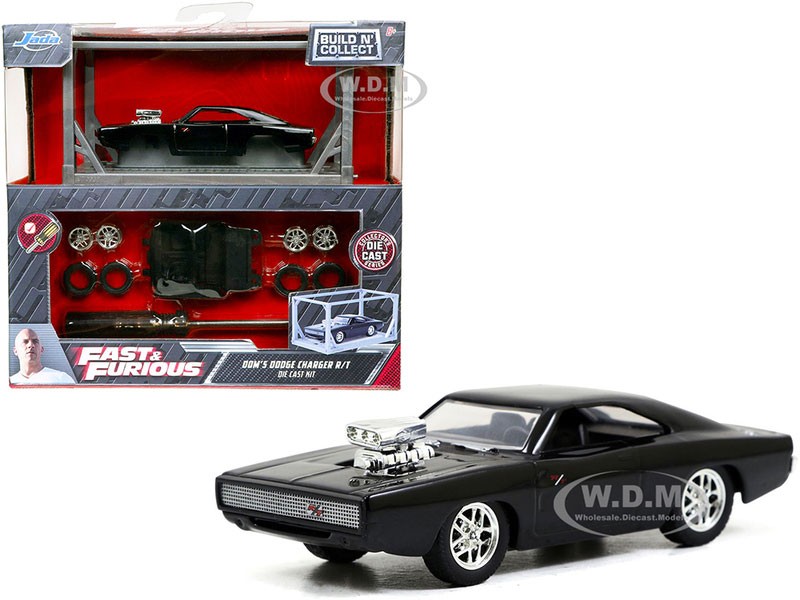 Model Kit Dom's Dodge Charger R/T Black Fast & Furious Model Car