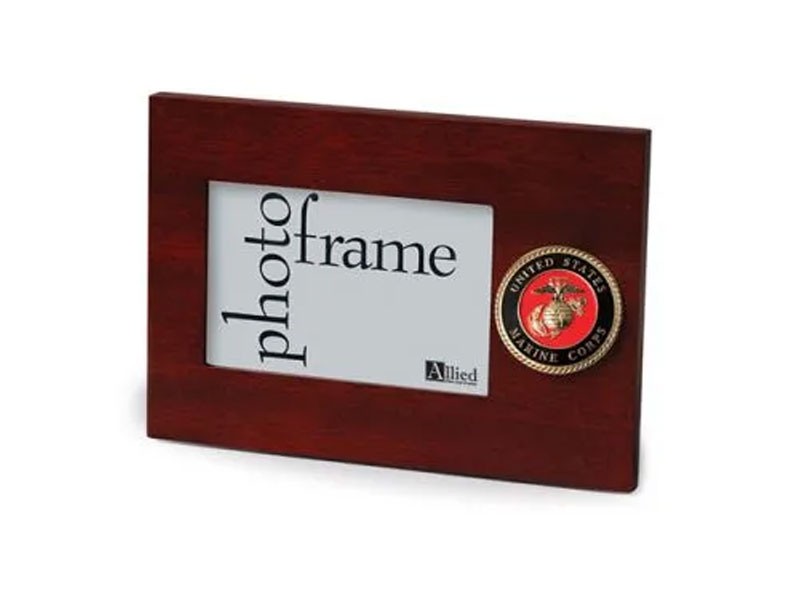 6 ½” x 9 ½” Mahogany U.S. Marine Corps Medallion Picture Frame