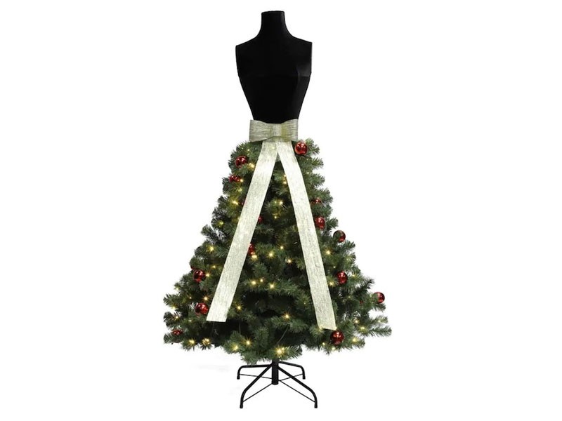 Holiday Living 5.5-ft Pre-Lit Artificial Christmas Tree With LED Lights