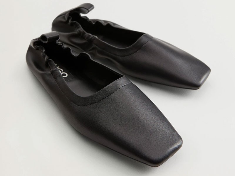 Gathered Leather Ballerina Black Shoe For Women