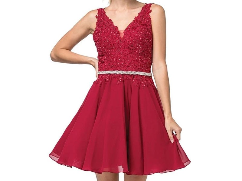 Dancing Queen lunging V Neck Lace Bodice Homecoming Dress For Women