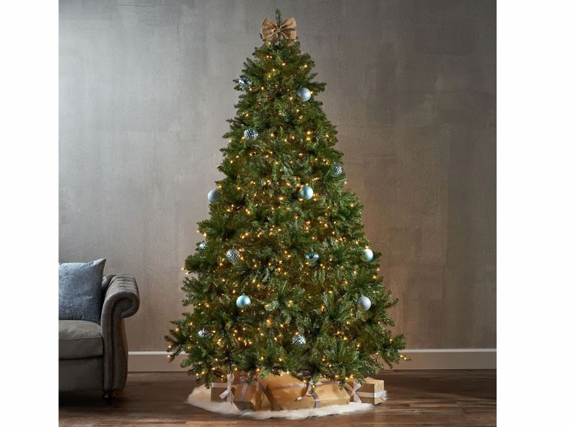 7.5-foot Fraser Fir Hinged Artificial Christmas Tree by Christopher Knight Home