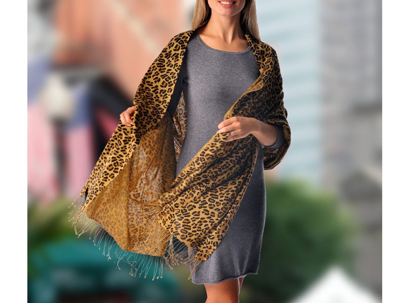 Cashmere Wrap In Animal Prints Leopard For Women