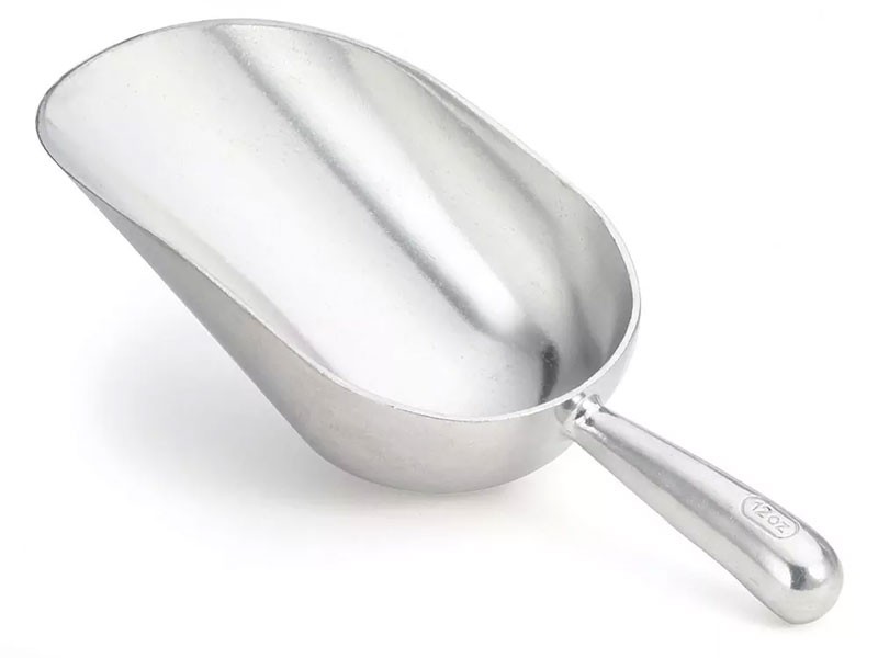 Tablecraft 612 12 oz Round Ice Scoop Metal