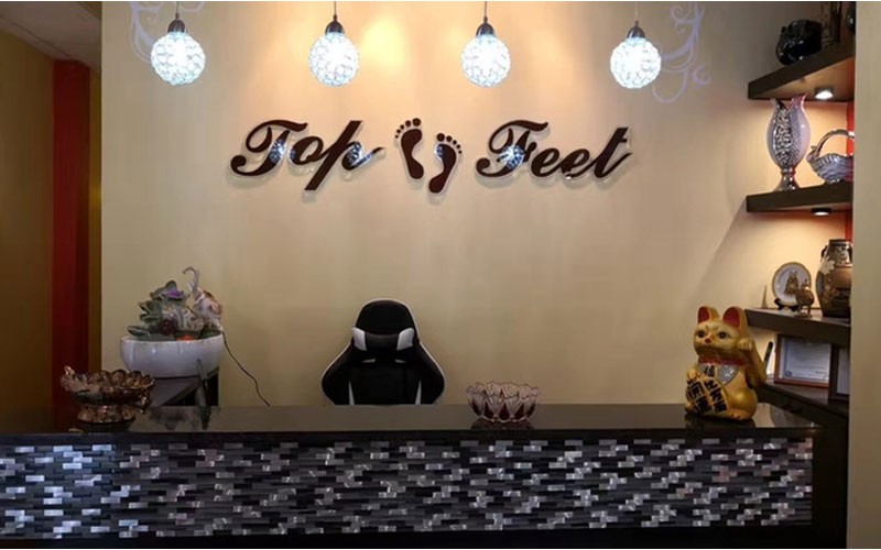 One 60-Minute Foot Reflexology with Head, Neck, and Shoulder Massage