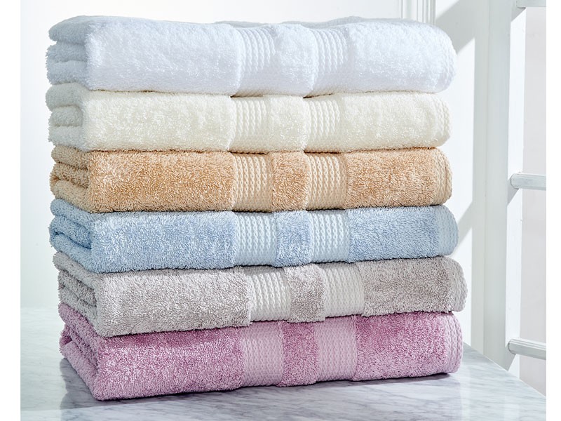 Olivia Parker Duet Towel Collection