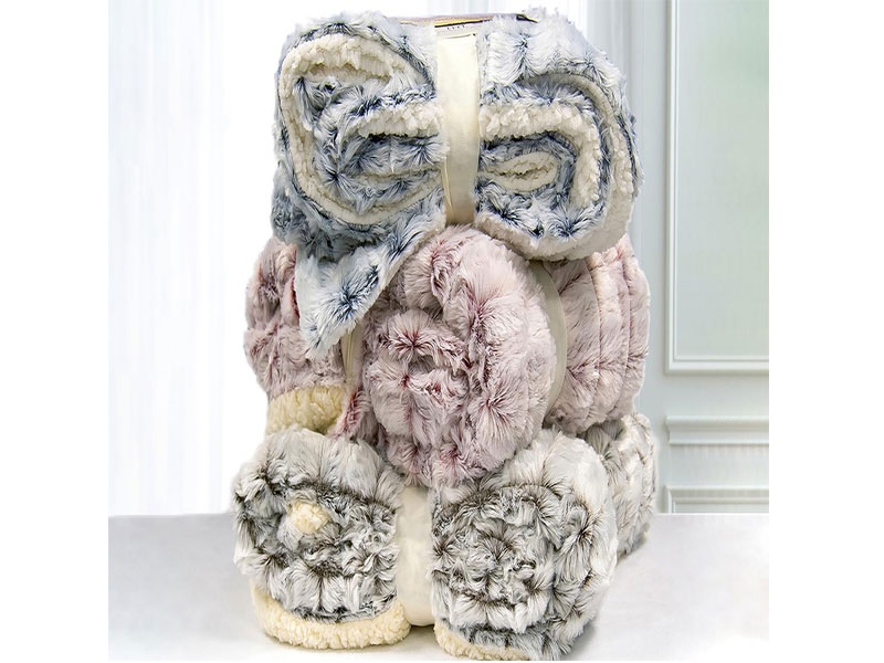 Blue Ridge Home Fashions Micromink Sherpa Throw