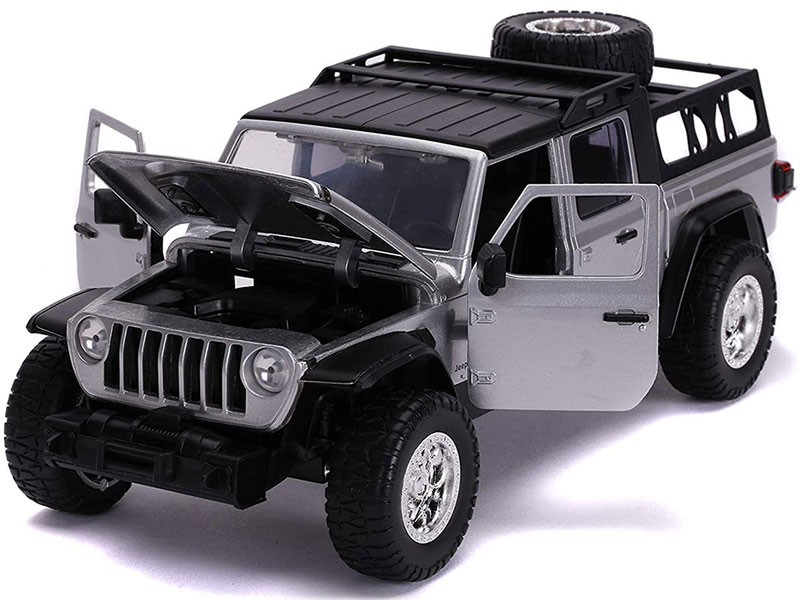 2020 Jeep Gladiator Pickup Diecast Model Car By Jada
