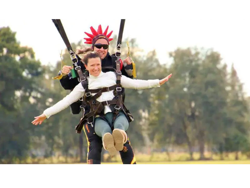 Skydiving Orlando 11,000ft Jump Tour Package