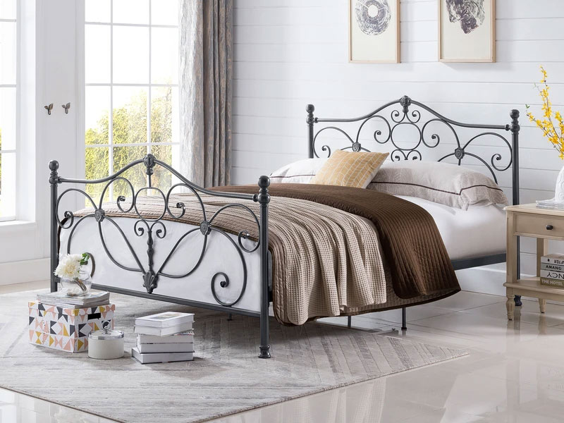 San Luis Iron Bed