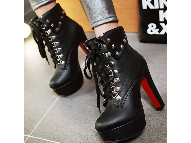 Women's Halloween Studded Decor Chunky Heeled Boots