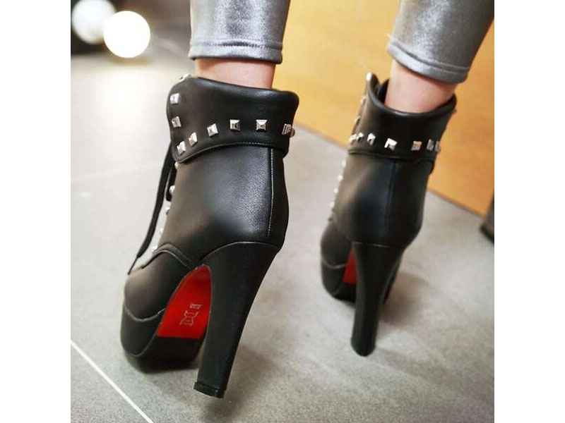 Women's Halloween Studded Decor Chunky Heeled Boots