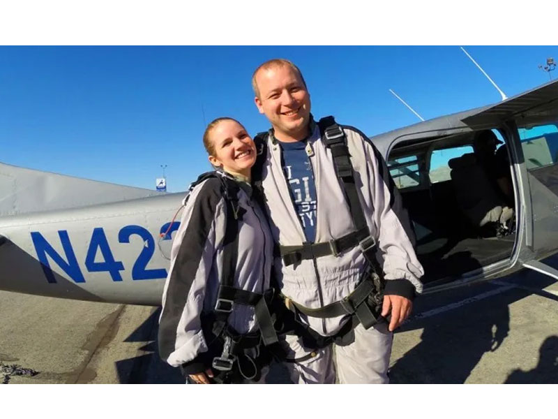 Skydive Sin City Las Vegas Tandem Jump With Free Shuttle Tour Package