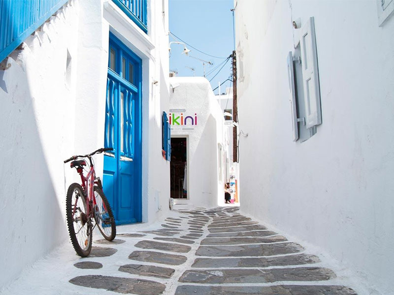 8 days Santorini to Mykonos Tour Package