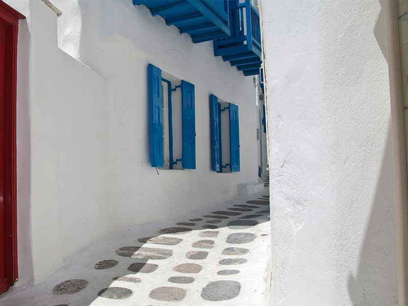 8 days Santorini to Mykonos Tour Package