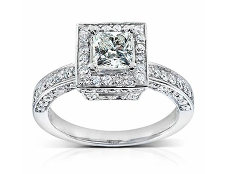 Vintage Style Halo Princess-Cut Diamond Engagement Ring 1ct TW 14K White Gold