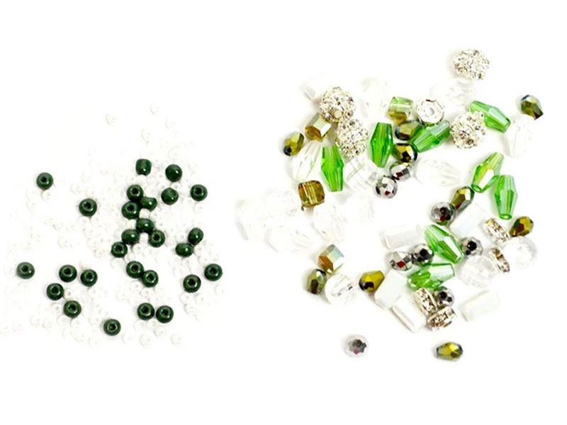 Evergreen Snowfall Bead Mix