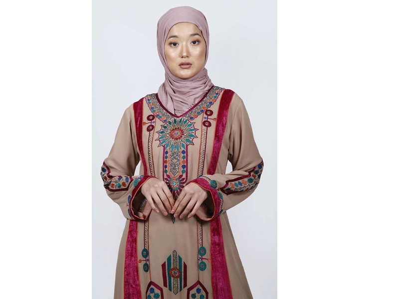 Women's Sand Ancient Motif Embroidered Velvet Paneled Abaya