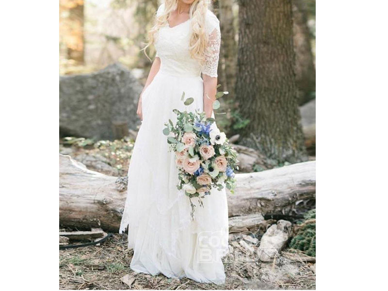 Women's Elegant Half Sleeves V-neck Lace Boho Wedding Dress