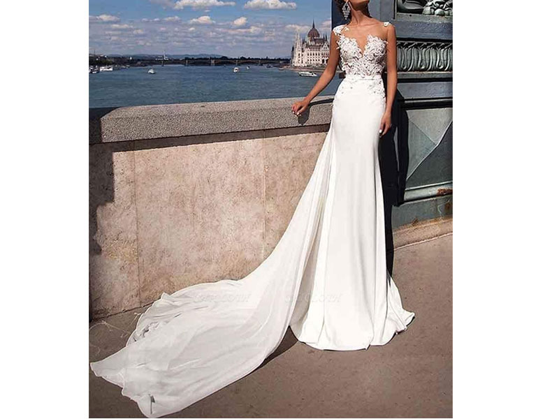 Women's Chicloth Popular Appliques Sweep Train Mermaid Wedding Dresses