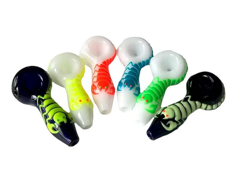 Glow -In-The-Dark Pipe Scorpion Glass Art Spoon Bowls